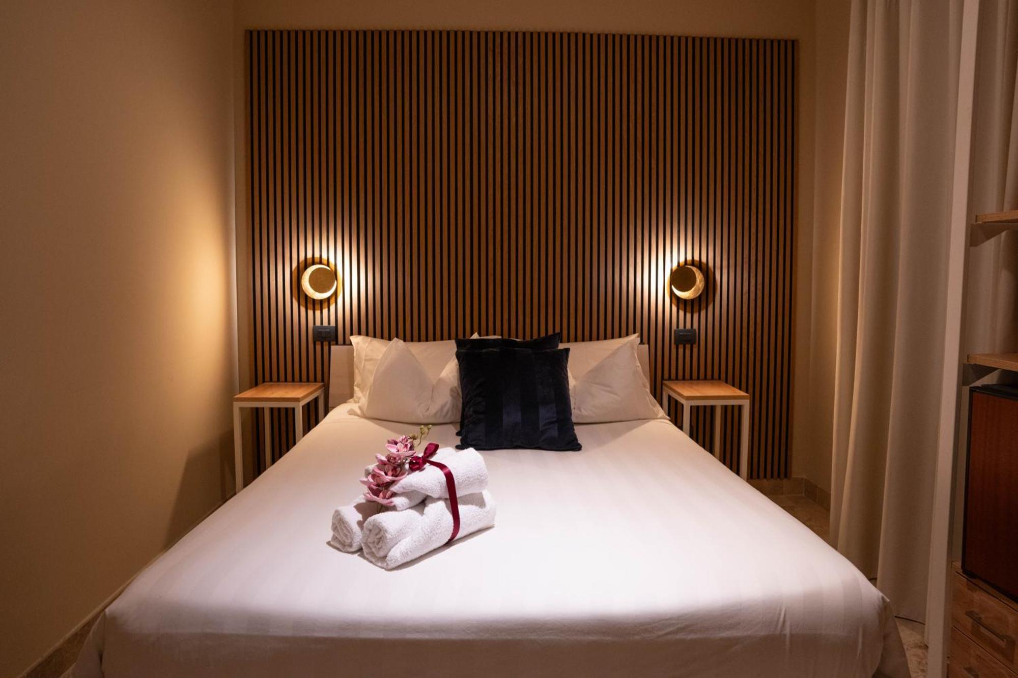 Augusto Al Mare Hotel เปสการา ภายนอก รูปภาพ